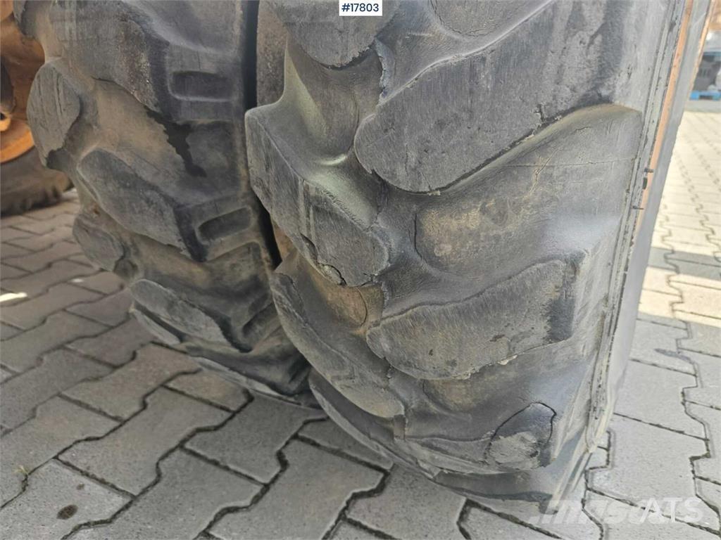 CASE WX 165 Hjulgrävare