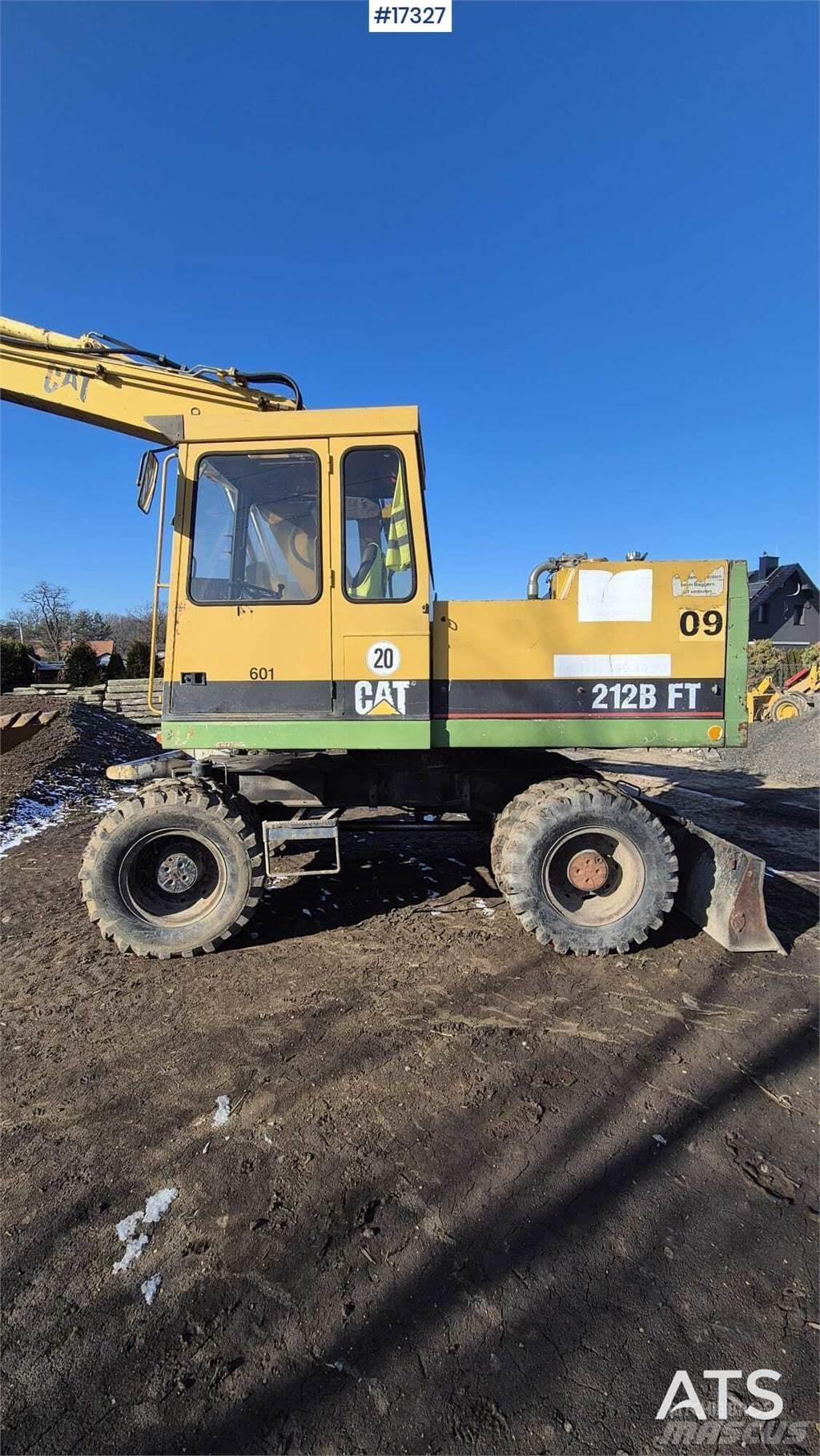 CAT 212BFT Hjulgrävare