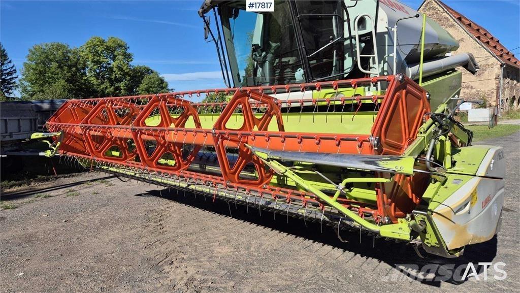 CLAAS Tucano 440 Skördetröskor