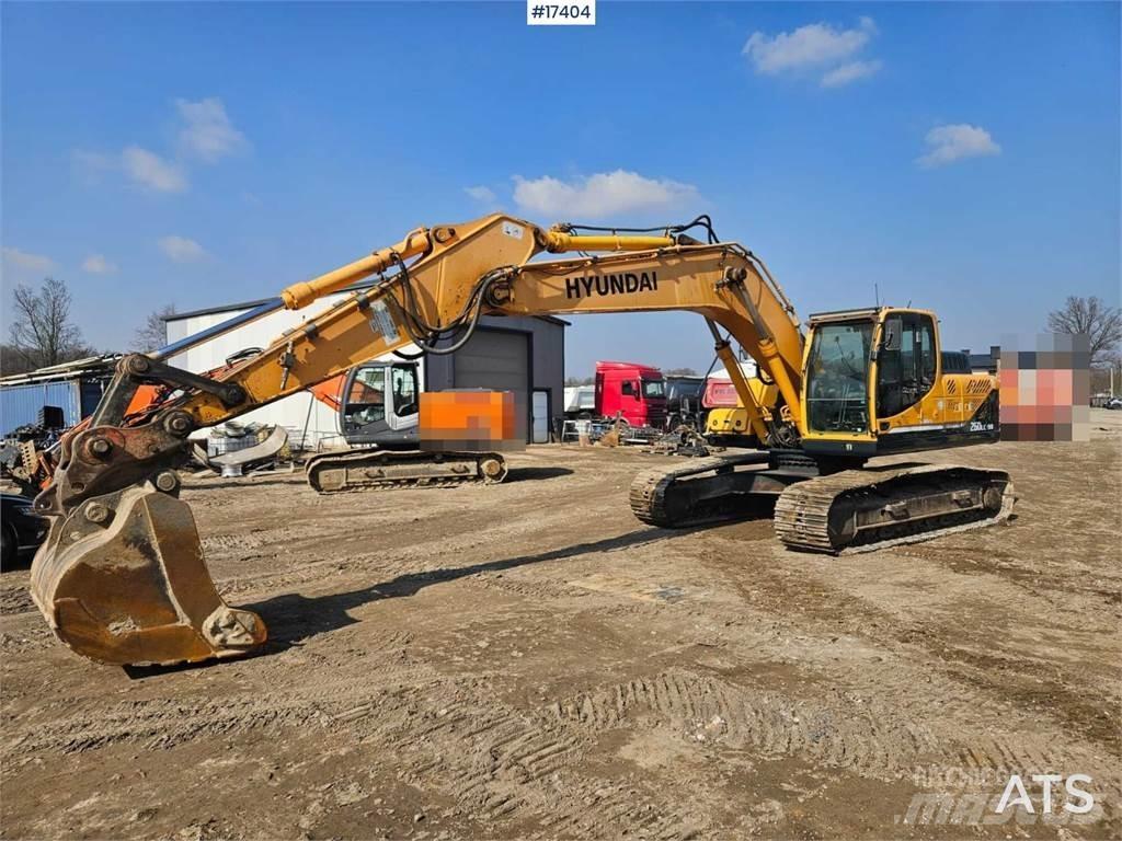 Hyundai R260LC Bandgrävare