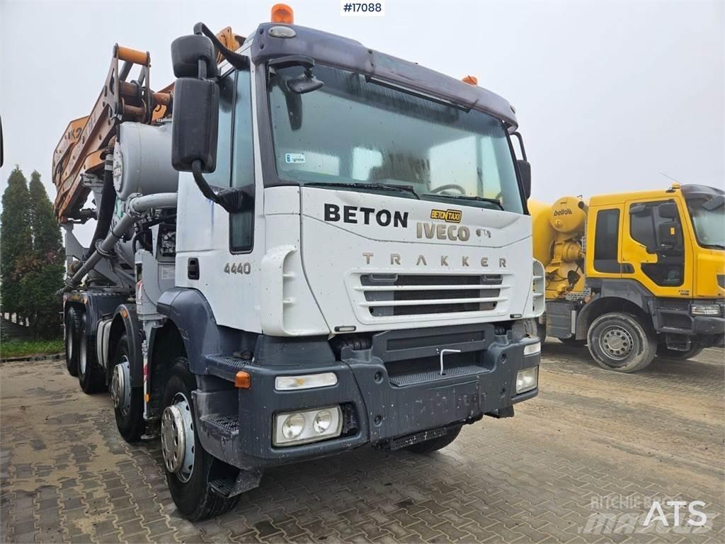 Iveco Trakker A440T Lastbilar med betongpump