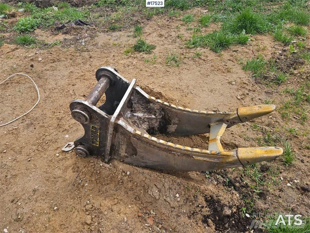 JCB JS 131 LC Bandgrävare