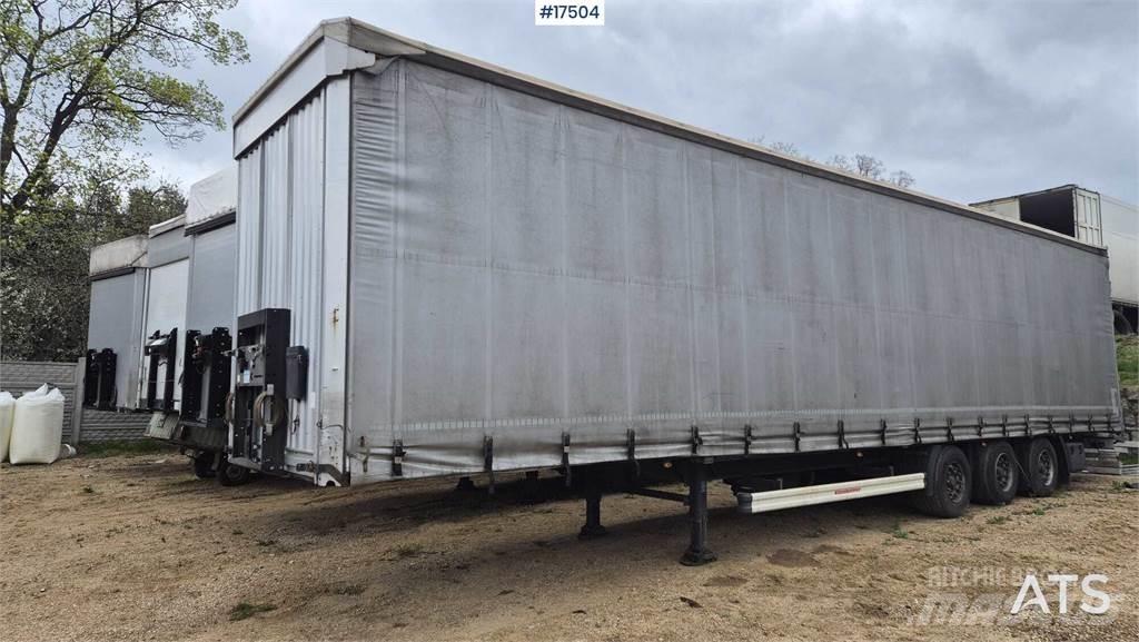 Kässbohrer ME Kapelltrailer
