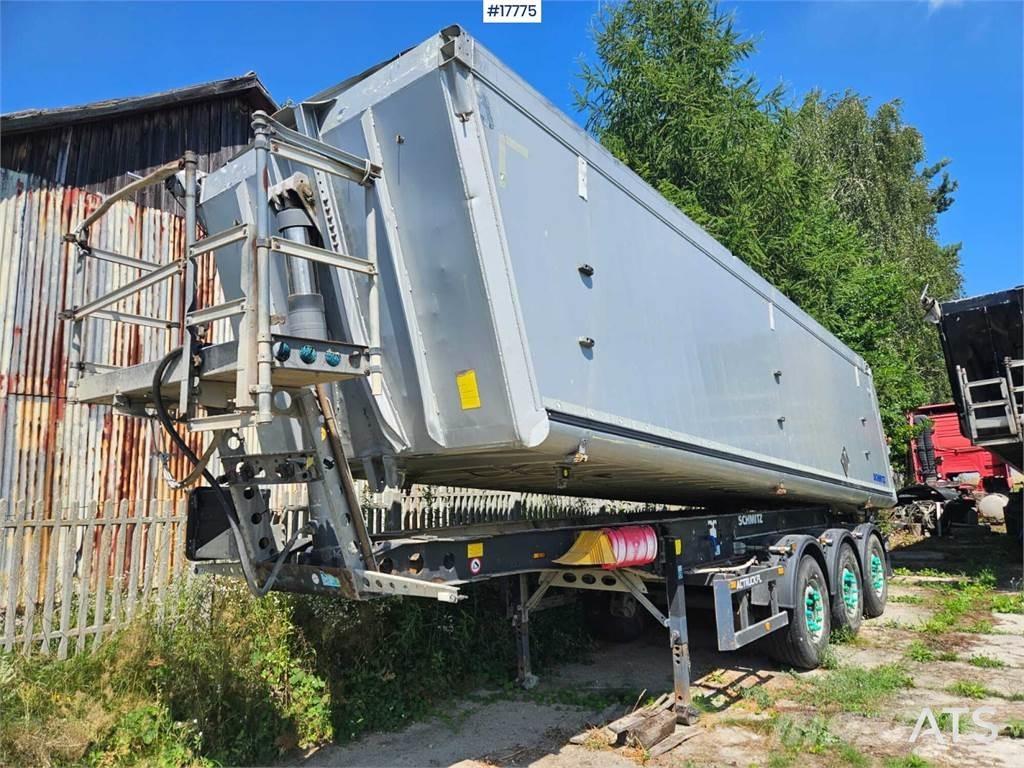 Schmitz SKI 24 Tipptrailer