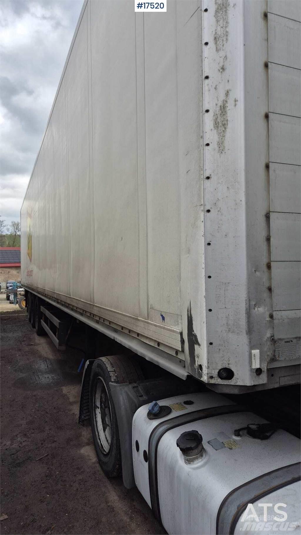 Schmitz SKO 24 Kapelltrailer