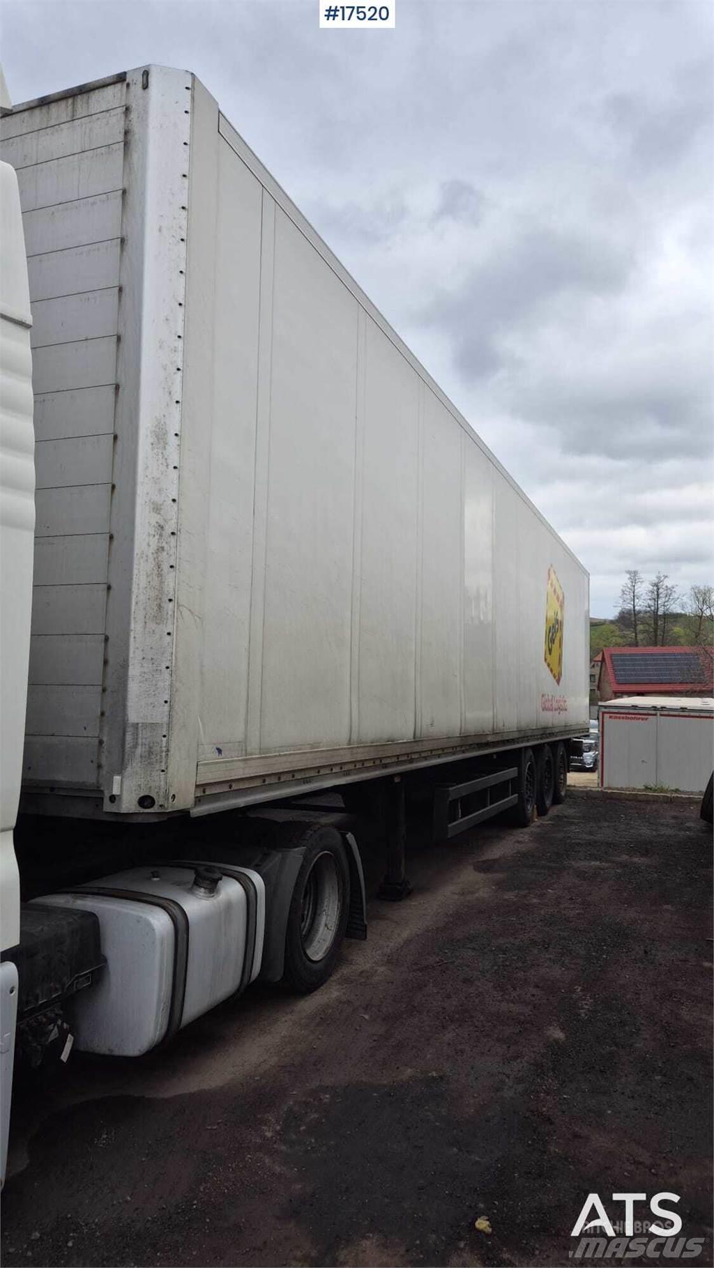 Schmitz SKO 24 Kapelltrailer