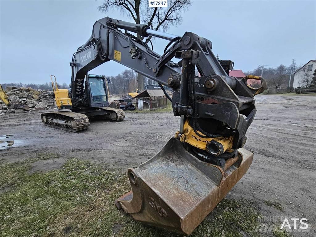 Volvo EC220DL Bandgrävare