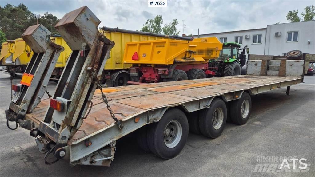 Zremb NS 300 Låg lastande semi trailer