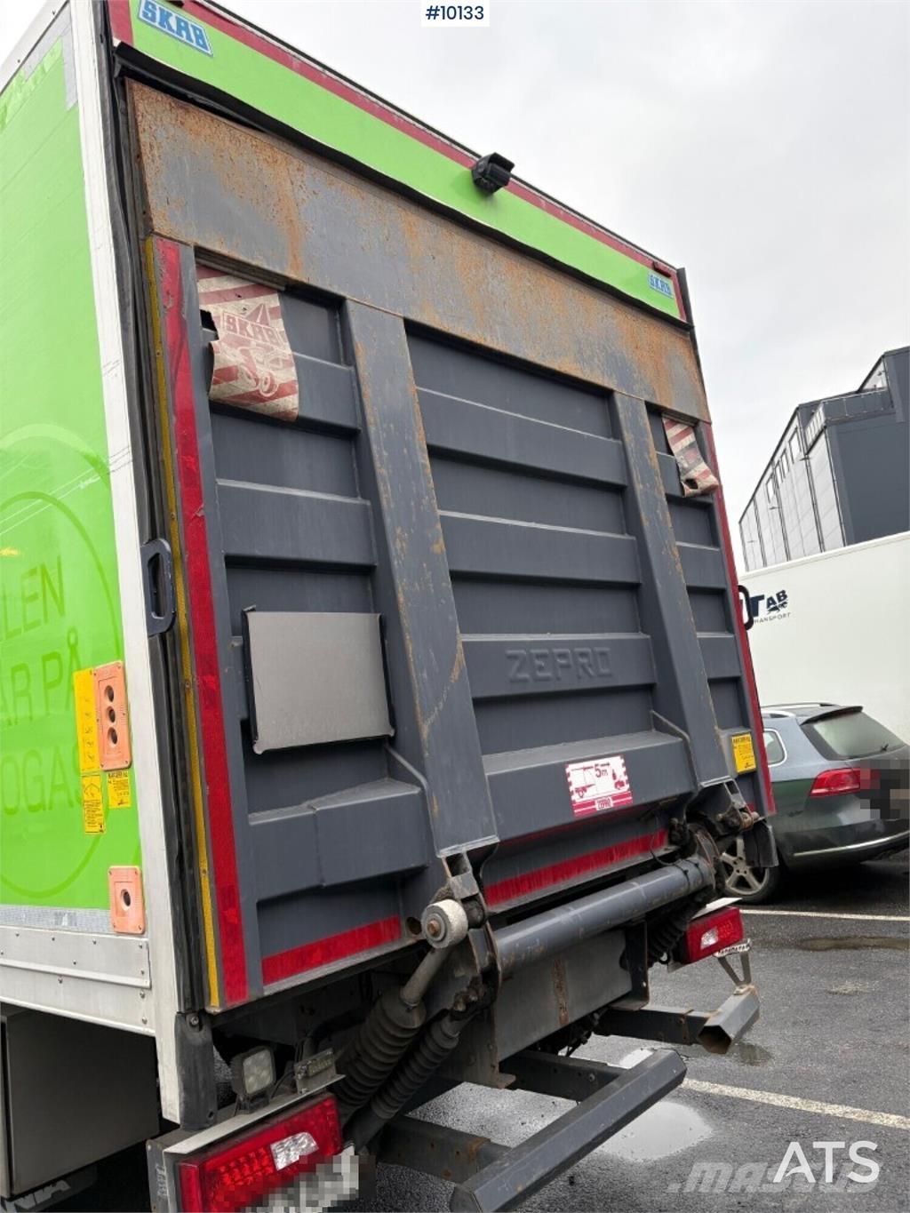 Scania P280B4X2NB Skåpbilar