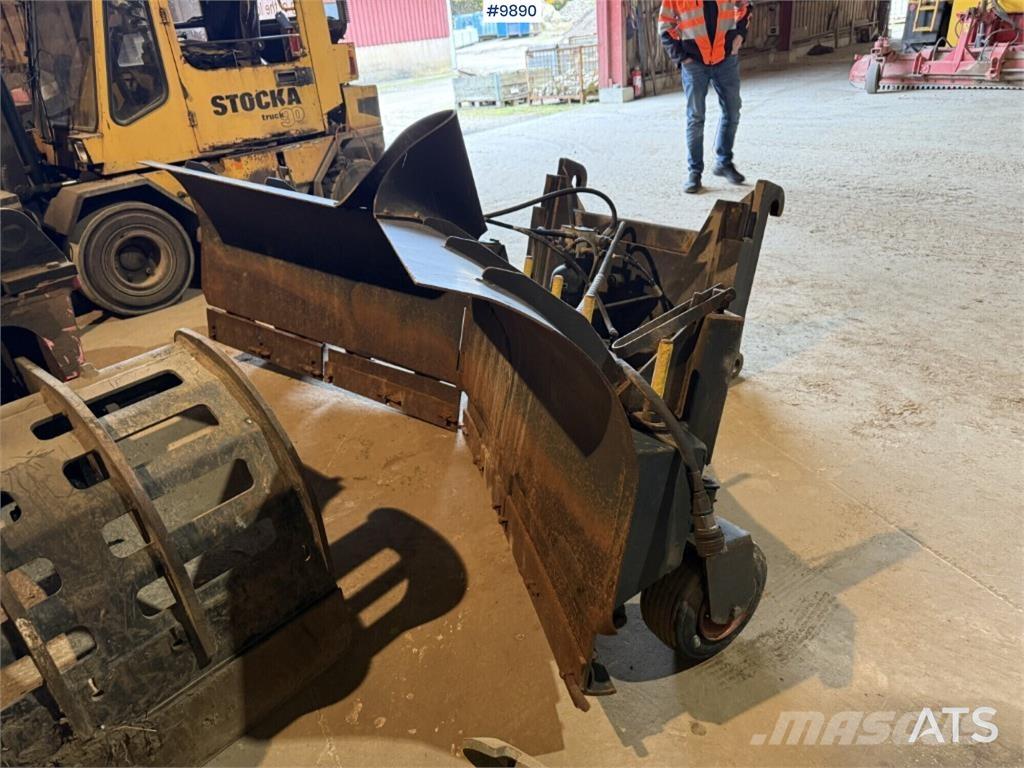 Uni-väg UV-280 Plogar