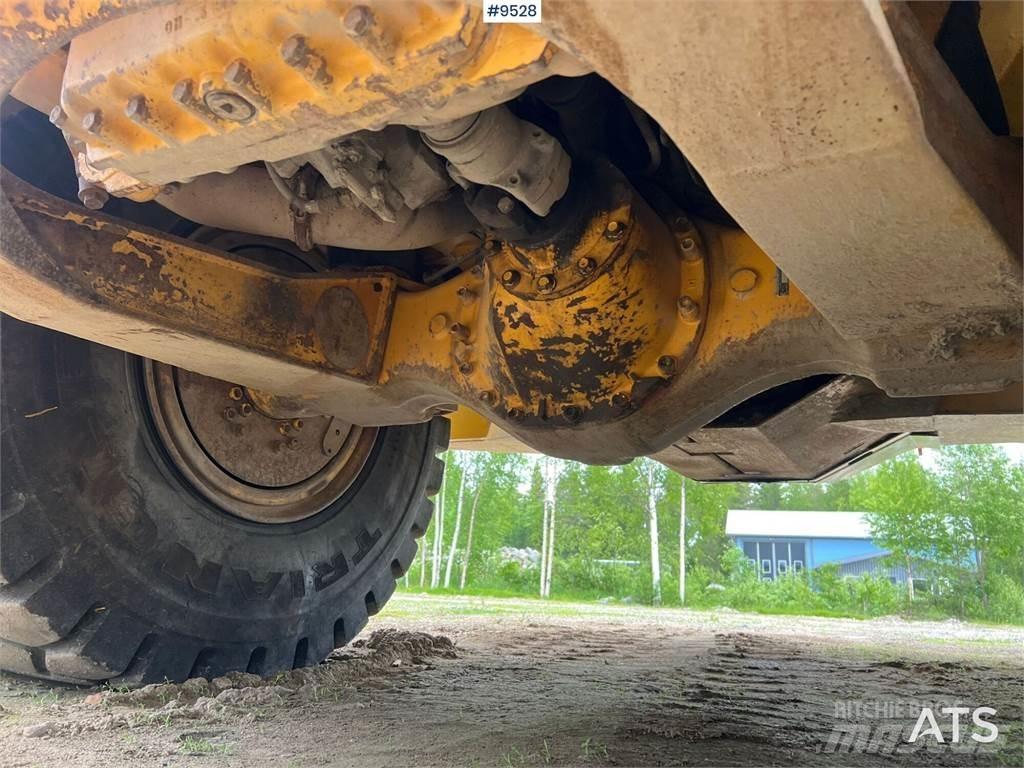Volvo A25D Midjestyrd dumper