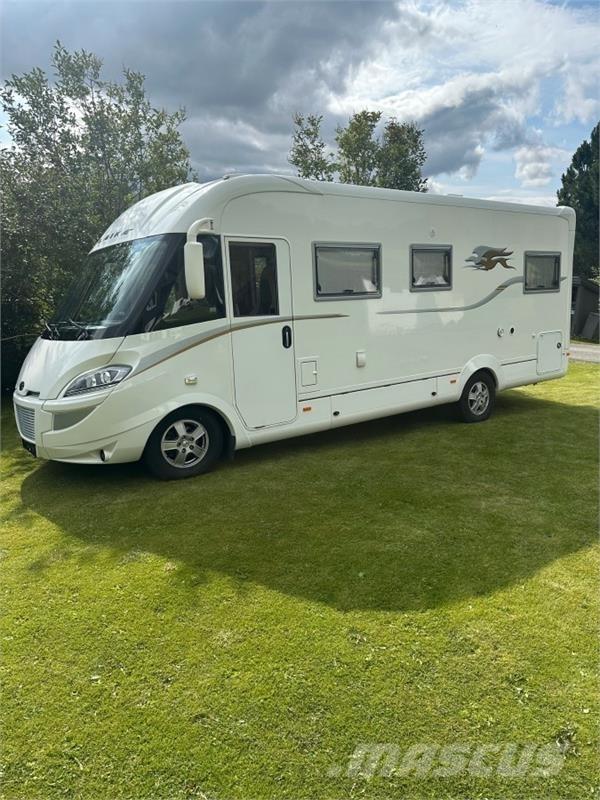  Campingbil Husbilar och husvagnar