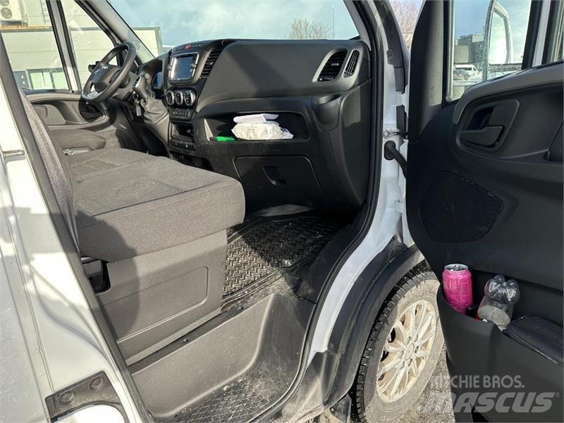 Iveco Daily Personbilar
