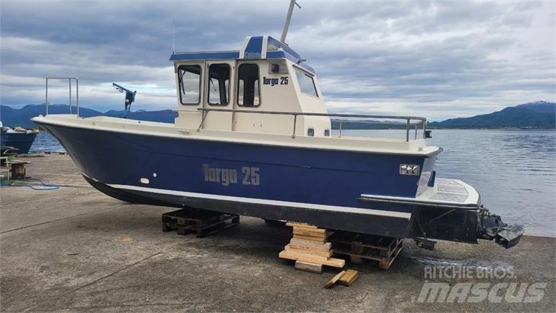  Targa 25 Arbetsbåtar, pråmar och pontoner
