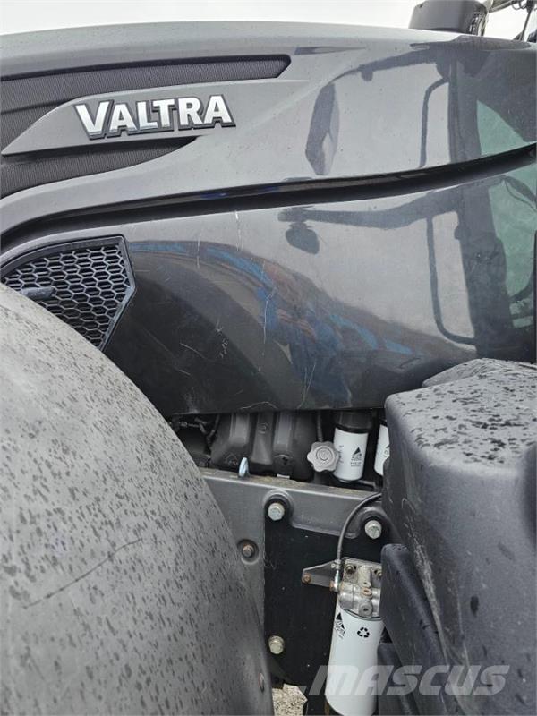 Valtra S374 Traktorer