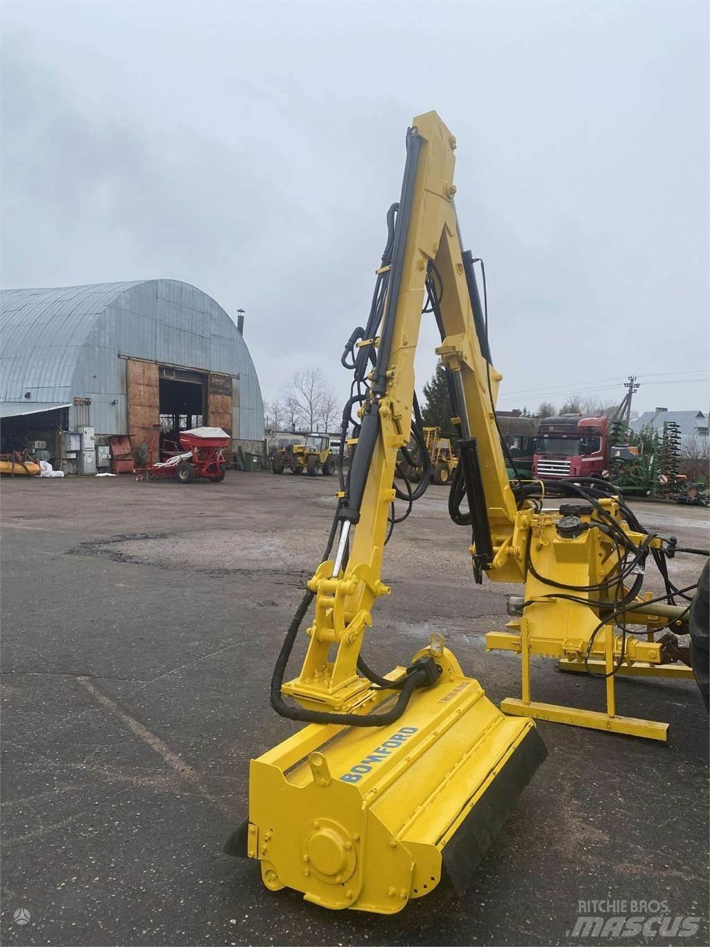 Bomford 800 Slåtterkrossar