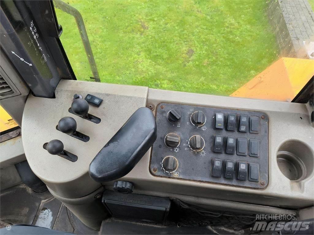 CASE 821C Hjullastare