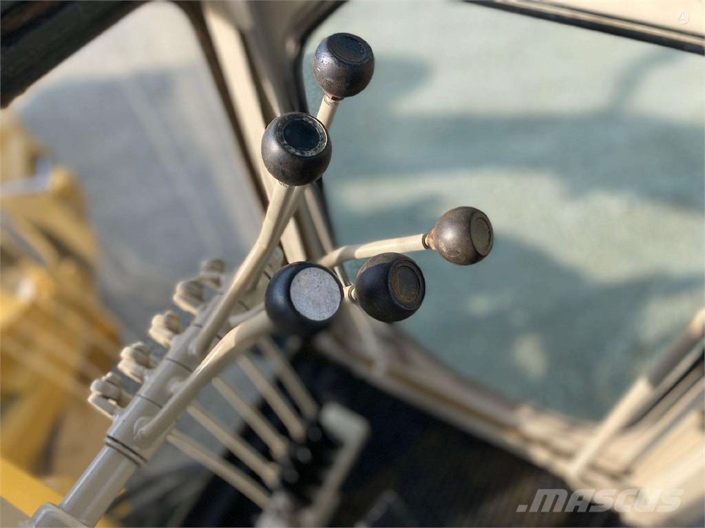 CAT 140 H Väghyvlar