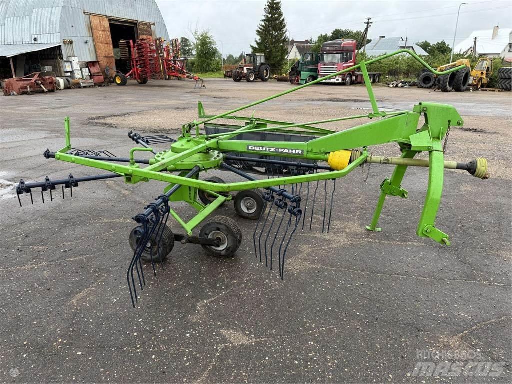 Deutz-Fahr 300 Fullfodervagnar