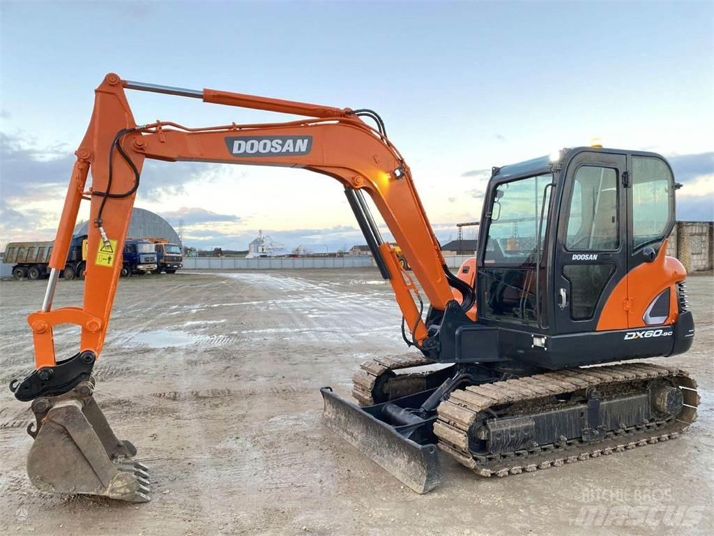 Doosan DX 60 C Minigrävare < 7t