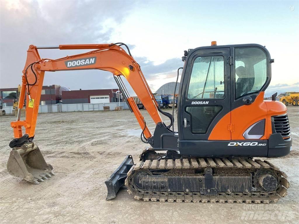Doosan DX 60 C Minigrävare < 7t