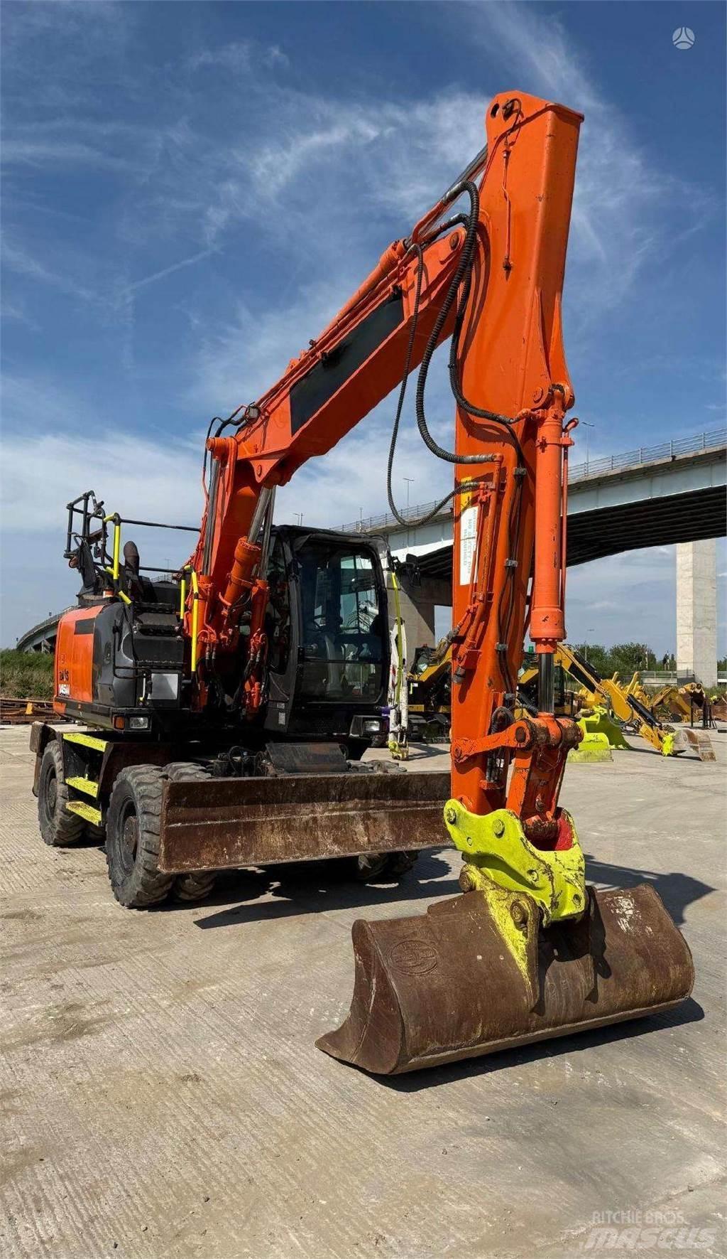 Hitachi ZX145W-6 Bandgrävare
