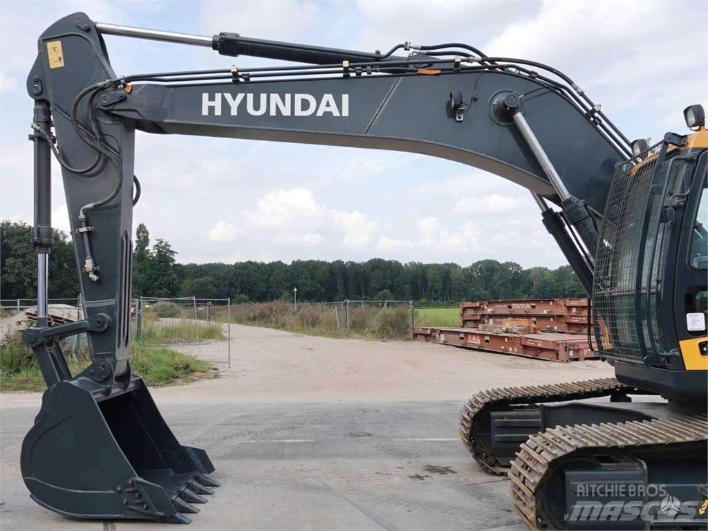 Hyundai R215 Bandgrävare