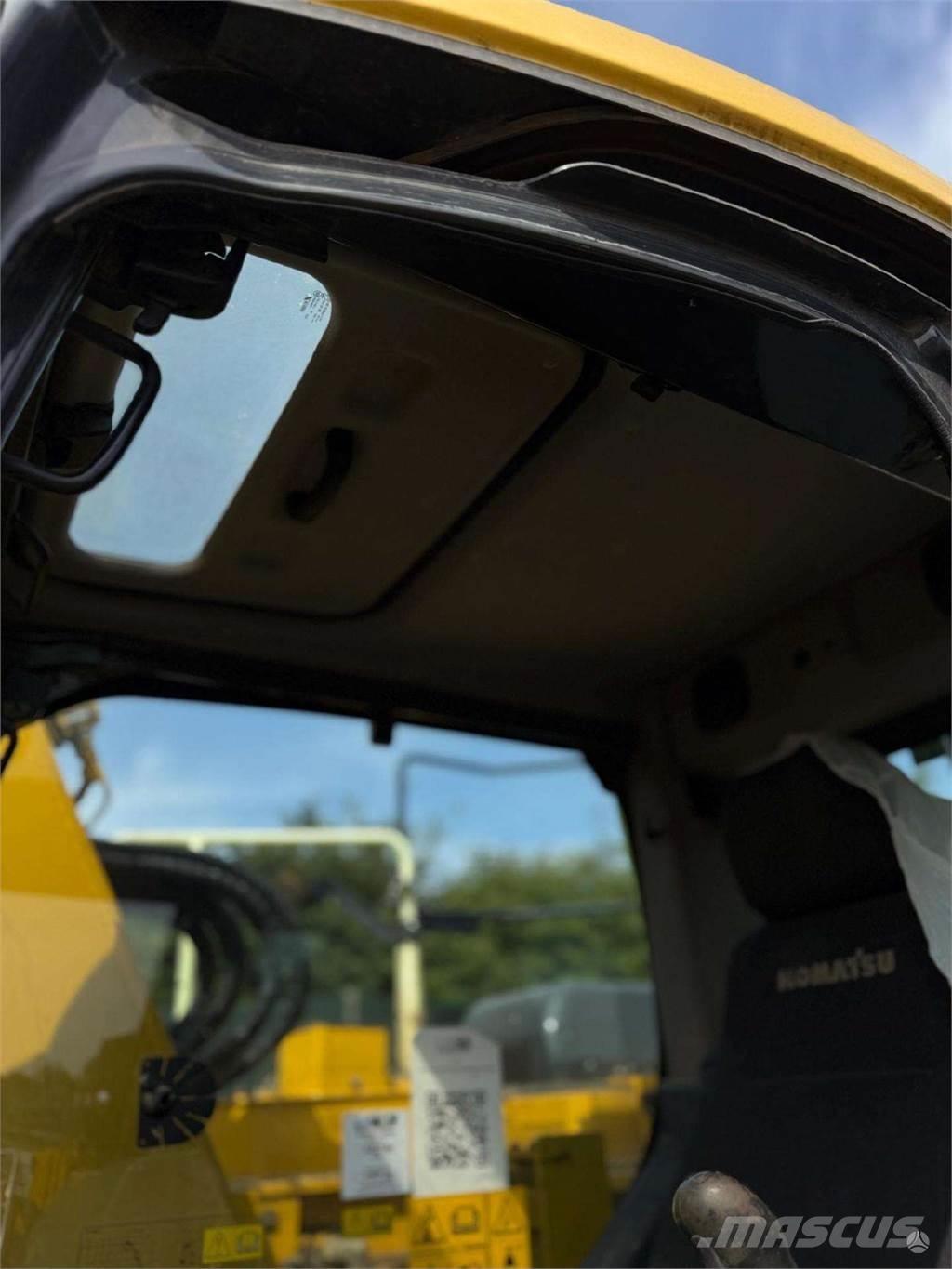 Komatsu PC138US Bandgrävare