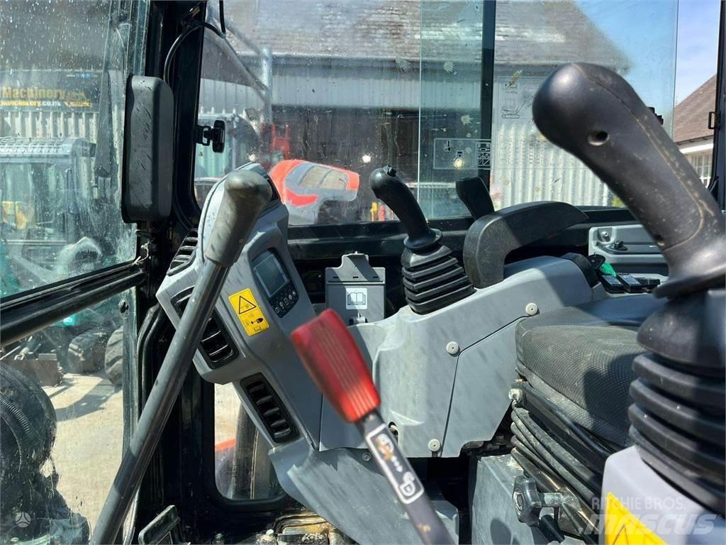 Kubota KX057-4 Bandgrävare