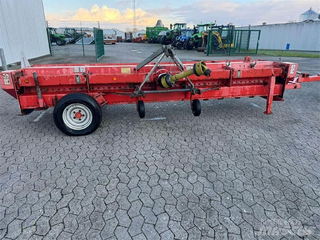 Kuhn BNG 450 Slåtterkrossar