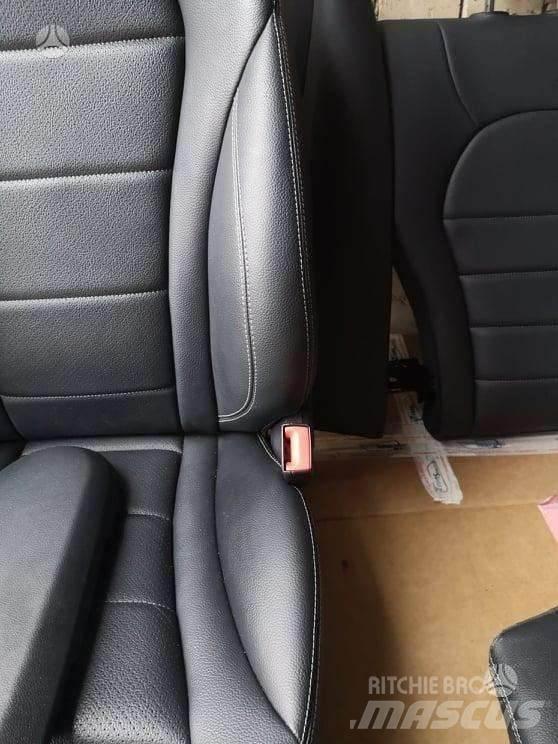 Mercedes-Benz  Entreprenad - Övrigt