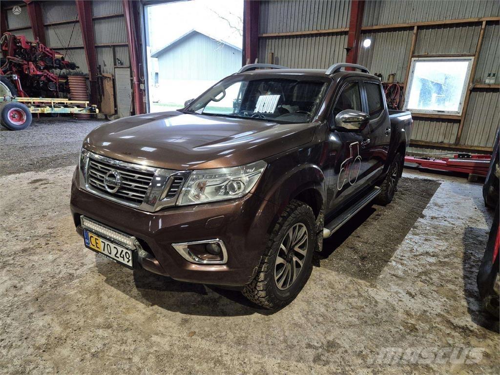 Nissan  Personbilar