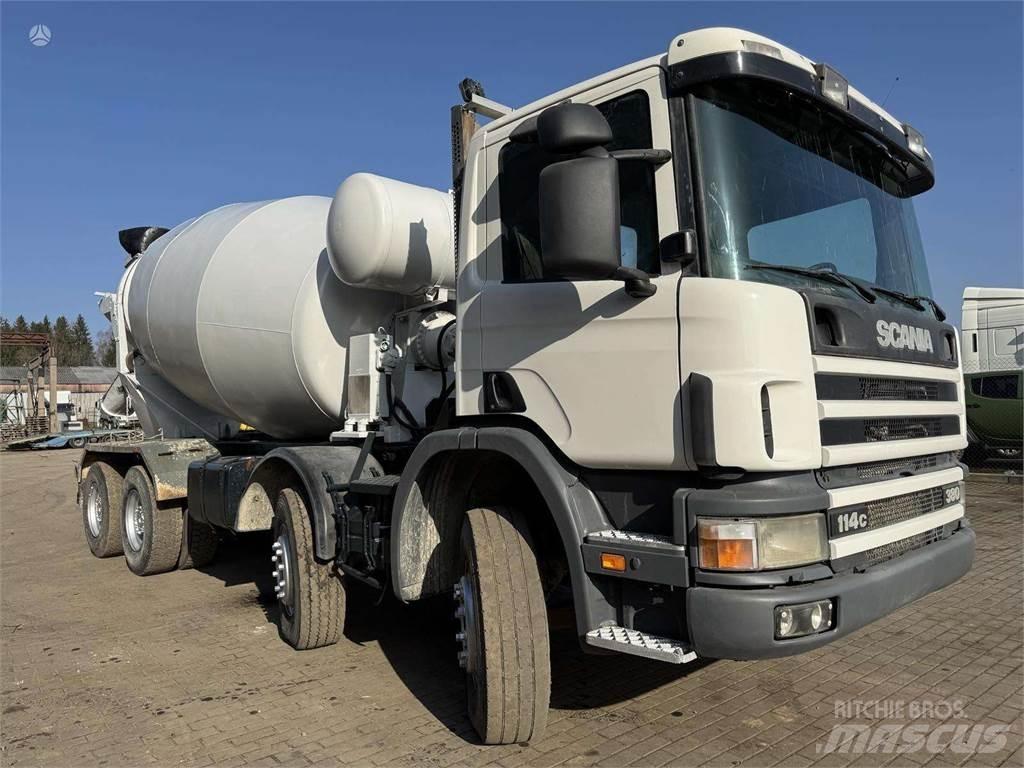 Scania P124 8x4 Cementbil