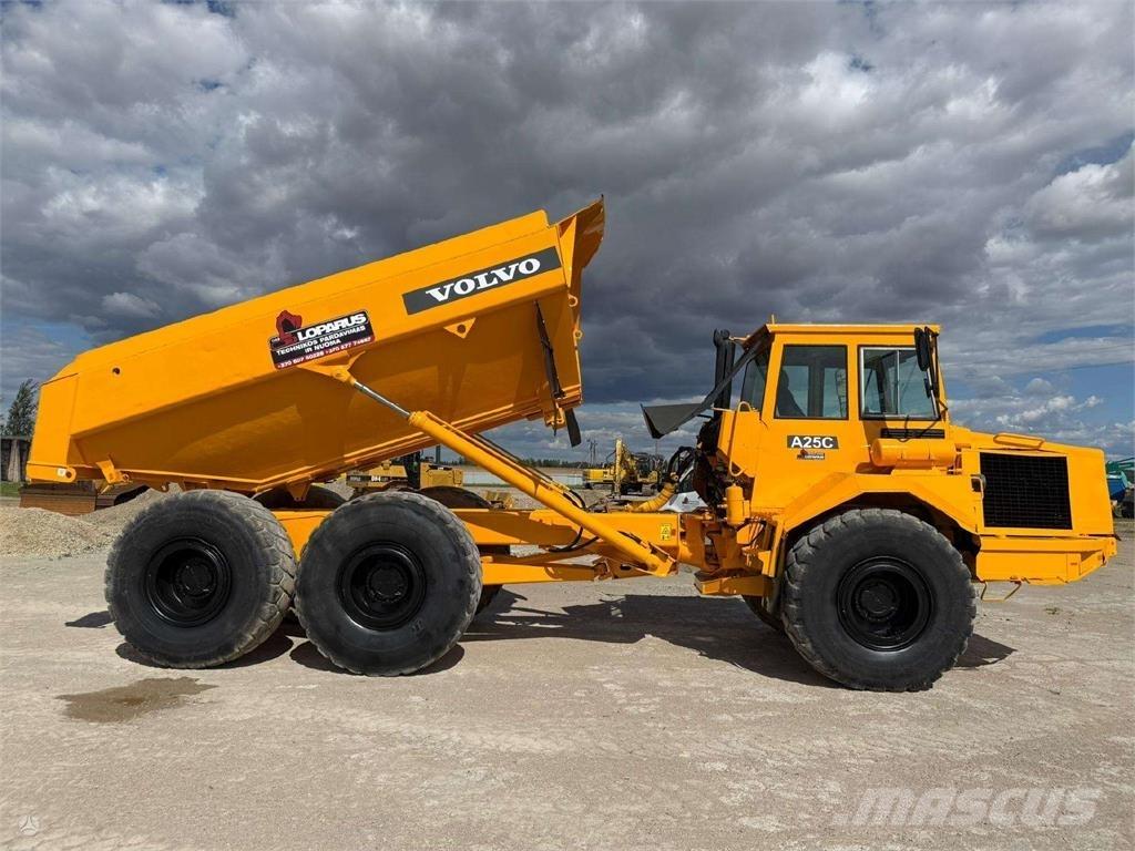 Volvo A25C Midjestyrd dumper