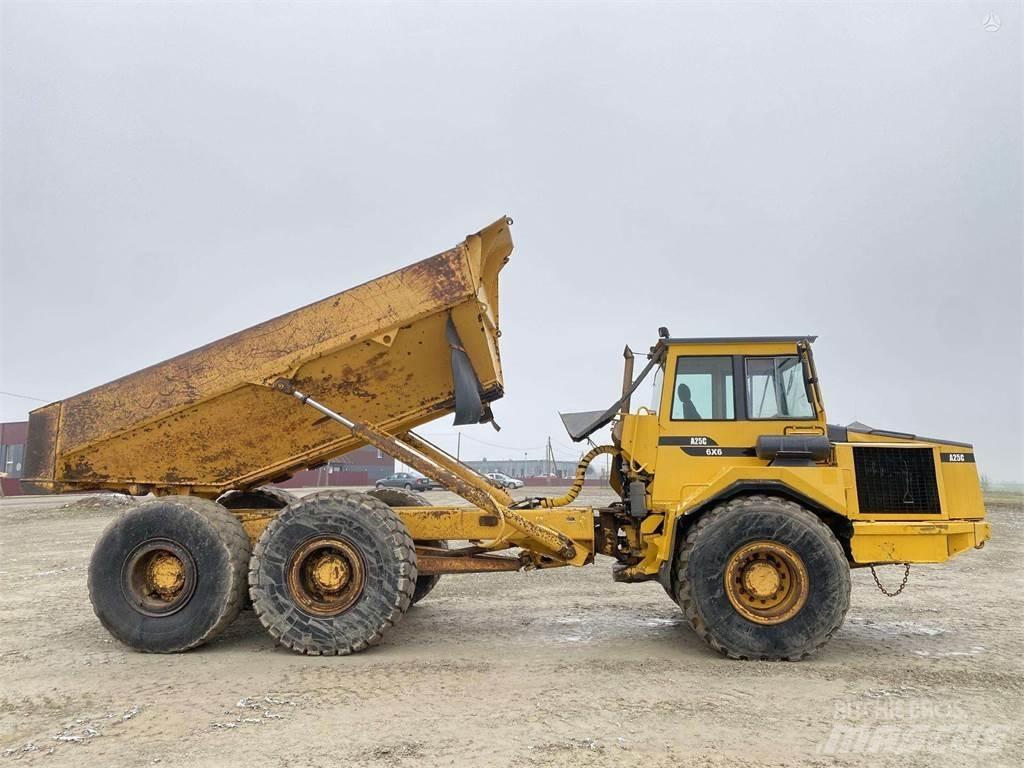 Volvo A25C , Nr.7 Midjestyrd dumper