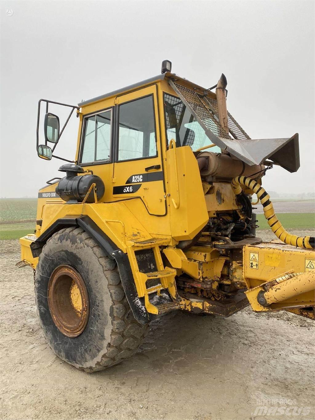 Volvo A25C , Nr.7 Midjestyrd dumper