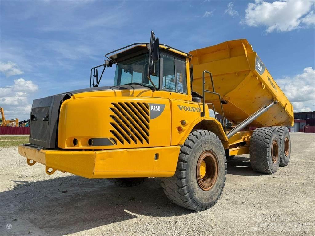 Volvo A25D Midjestyrd dumper