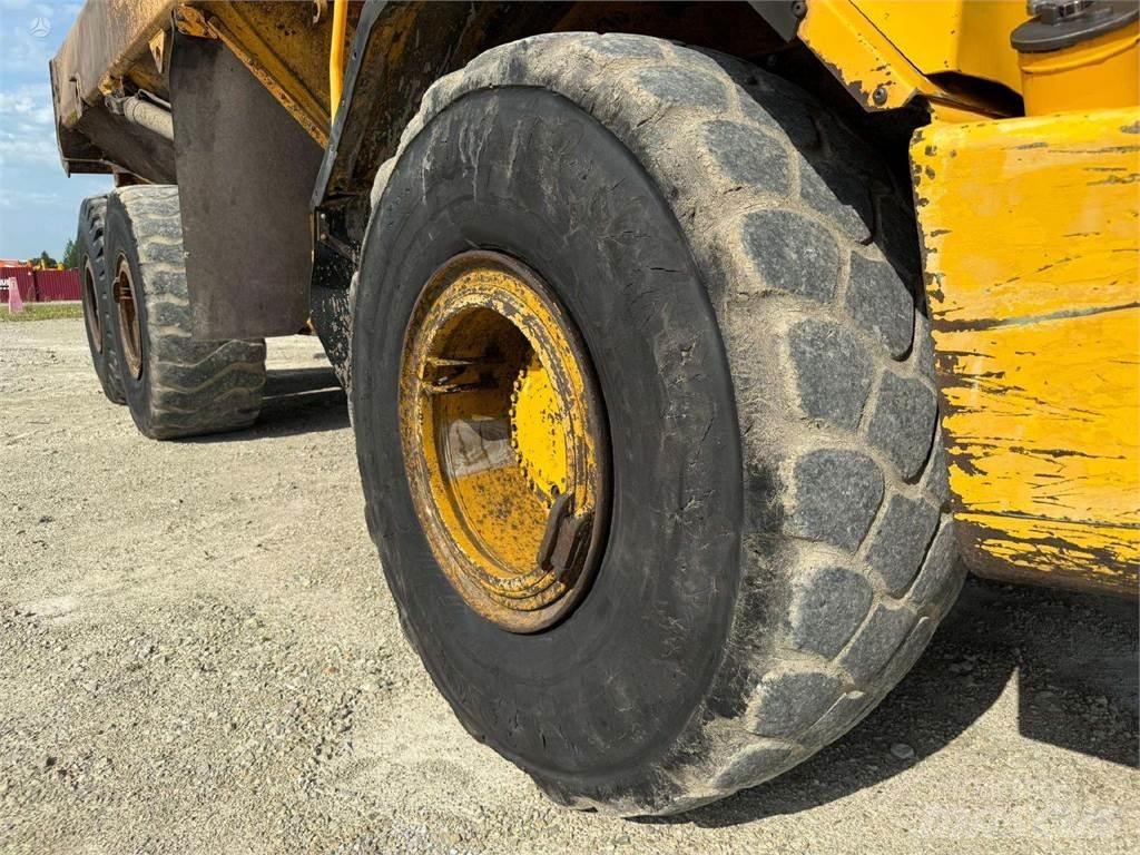 Volvo A25D Midjestyrd dumper
