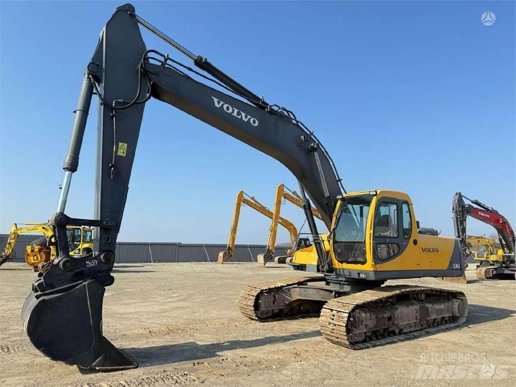 Volvo EC 240 LC Bandgrävare