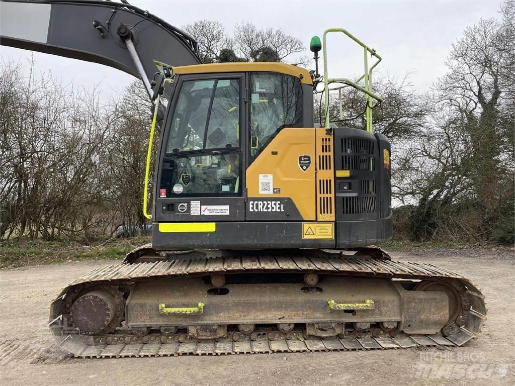 Volvo ECR235EL Bandgrävare