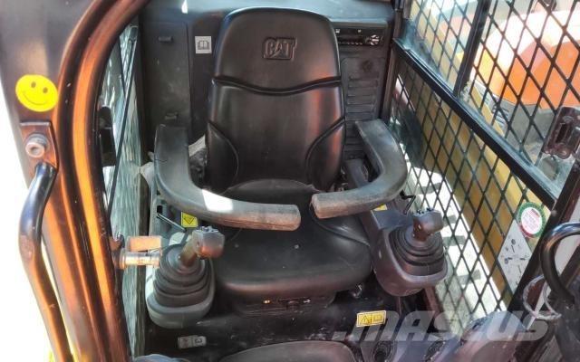 CAT 259D HF Kompaktlastare