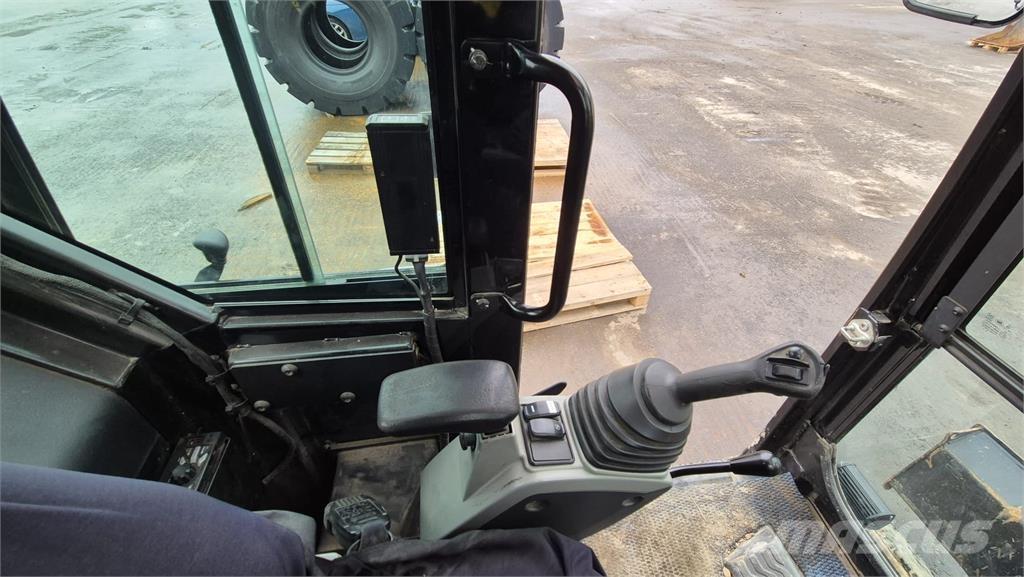 CAT 308E2CR Minigrävare < 7t
