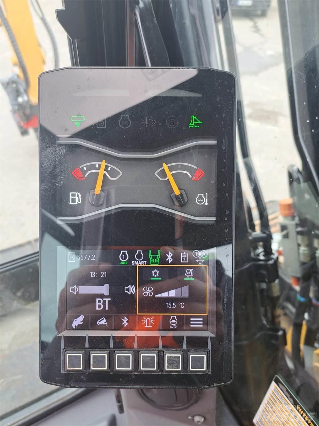CAT 310 Minigrävare < 7t
