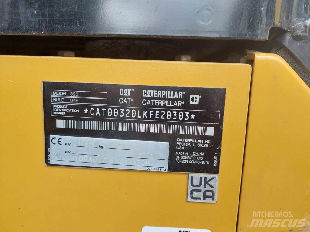 CAT 320 Bandgrävare