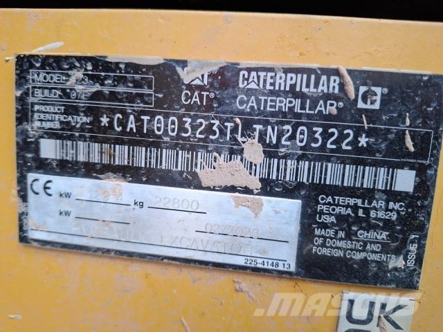 CAT 323 Bandgrävare