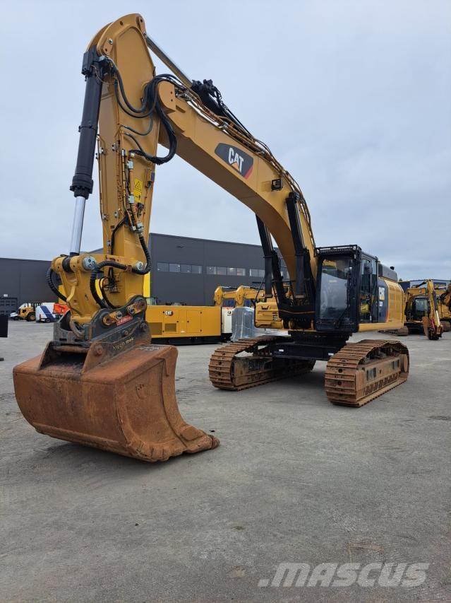 CAT 352F XE Bandgrävare