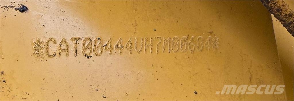 CAT 444 Grävlastare