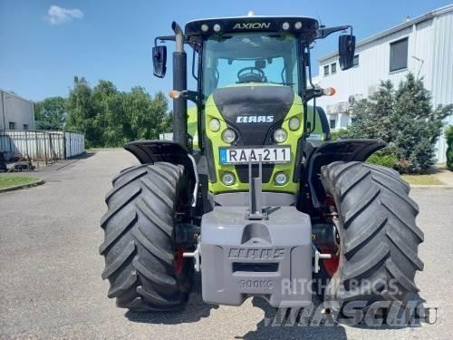 CLAAS Axion 810 Traktorer