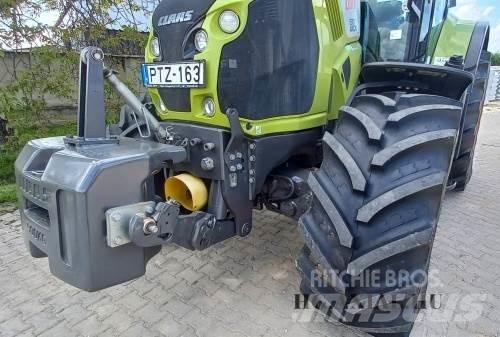 CLAAS Axion 830 Traktorer