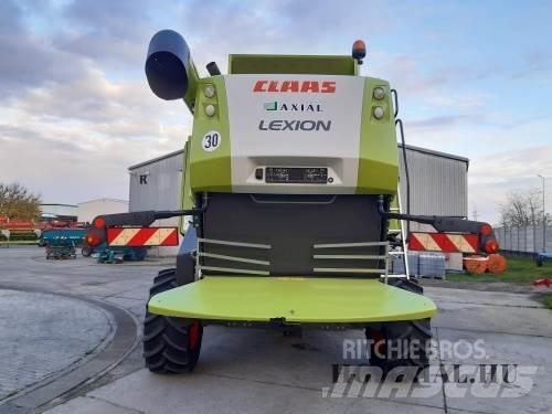 CLAAS Lexion 670 Skördetröskor